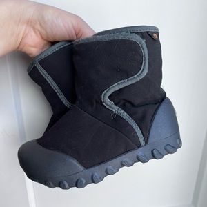 BOGS Size 10 T